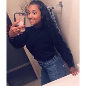 Meet your Posher, Ashlee